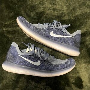 Nike Women’s Free RN Flykkit size 8
